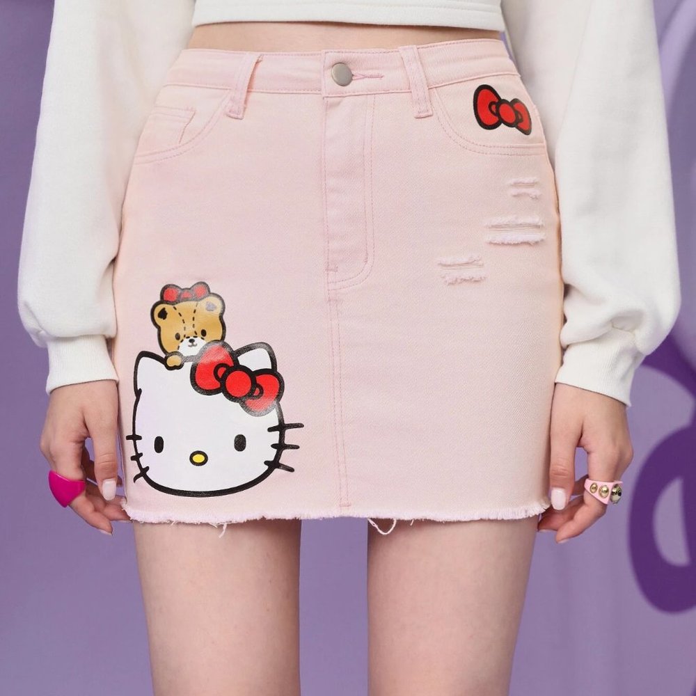 SHEIN X Hello Kitty and Friends Raw Hem Denim Skirt
